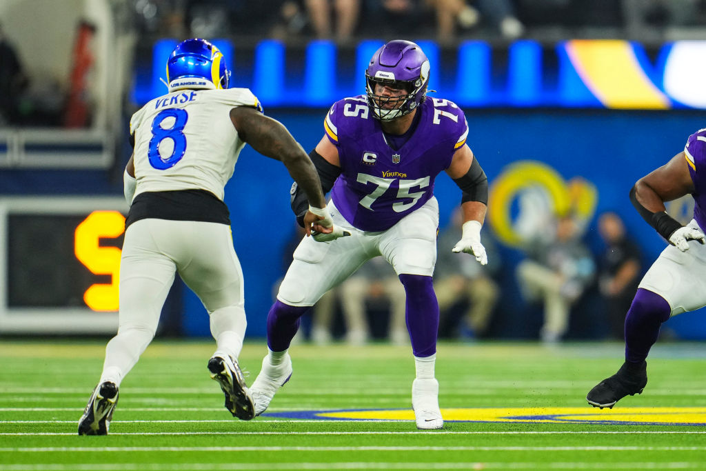 Minnesota Vikings v Los Angeles Rams