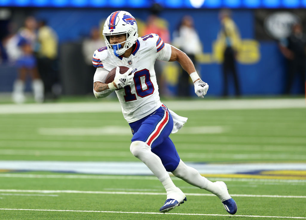 Buffalo Bills v Los Angeles Rams