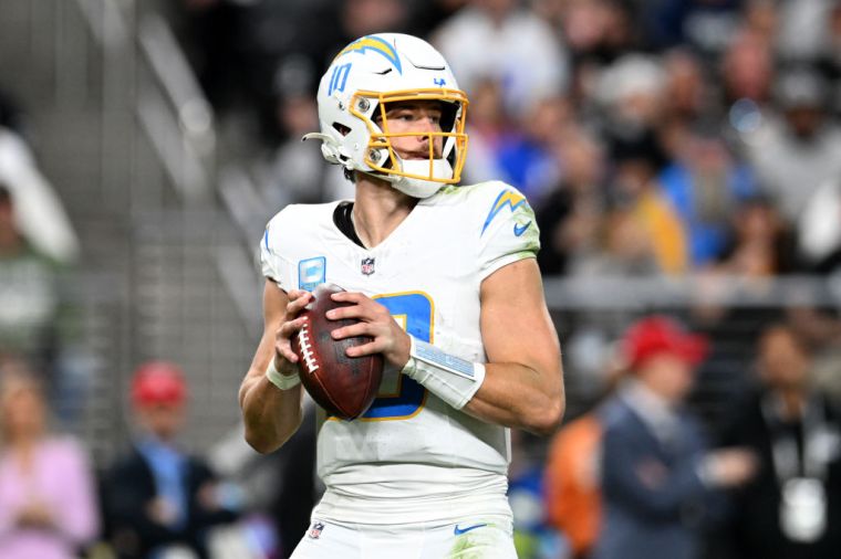 Los Angeles Chargers (AFC West) - Away