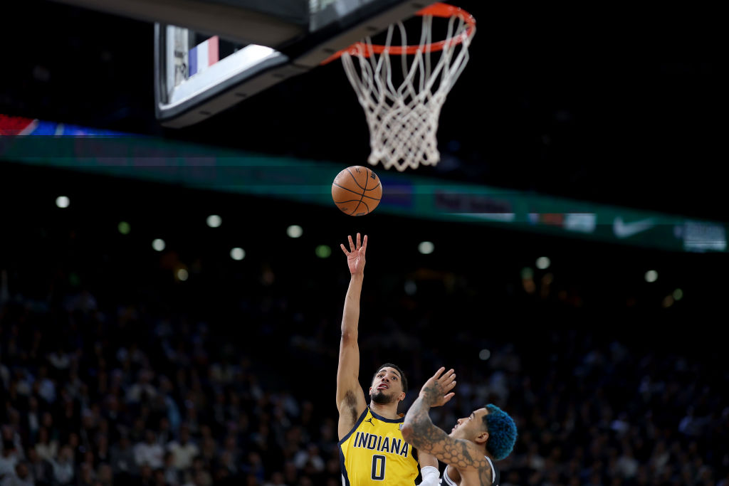San Antonio Spurs v Indiana Pacers