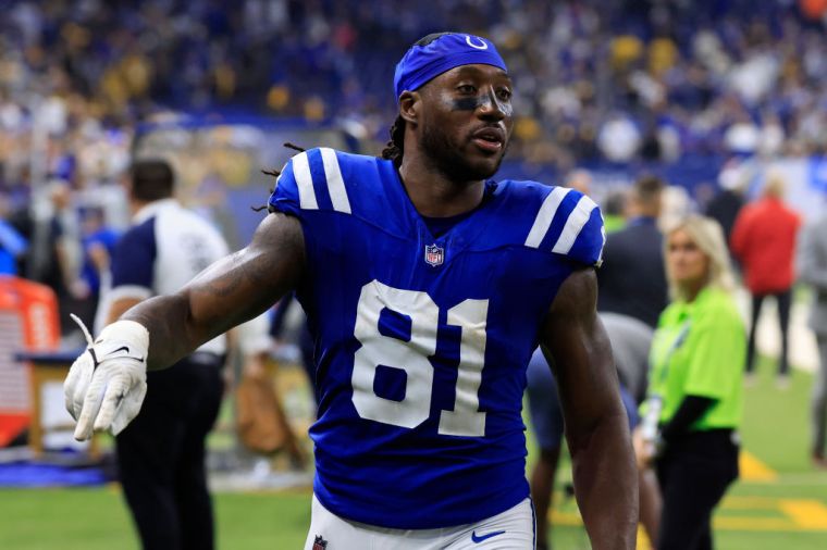 Green: TE-Mo Alie-Cox (Age: 31)