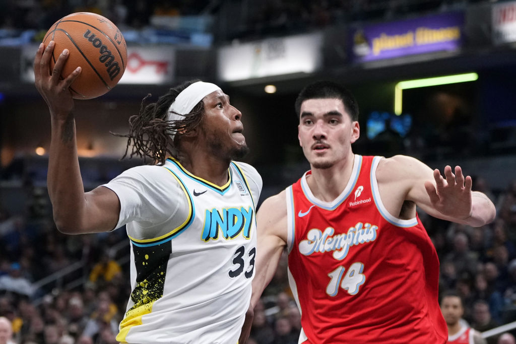 Memphis Grizzlies v Indiana Pacers