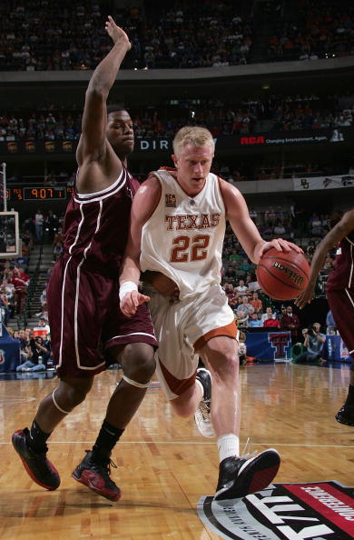 Texas Longhorns v Texas A&M Aggies