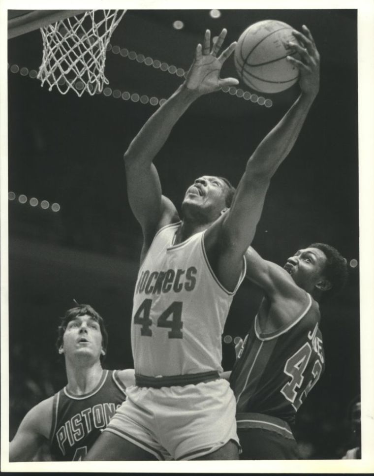 Elvin Hayes - 49 Points - Houston vs Loyola Chicago (1968)