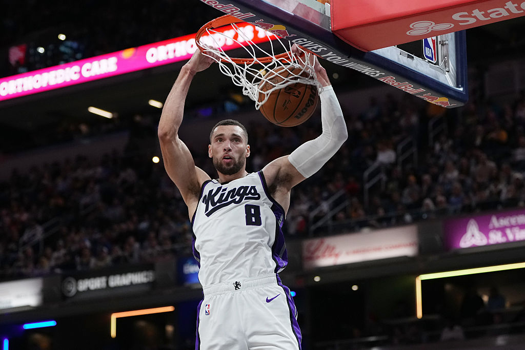 Sacramento Kings v Indiana Pacers