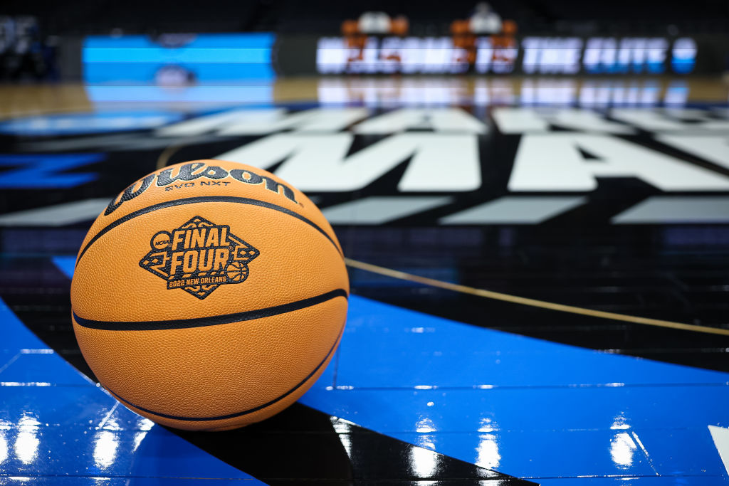NCAA Men's Basketball Tournament - Elite Eight - Philadelphia