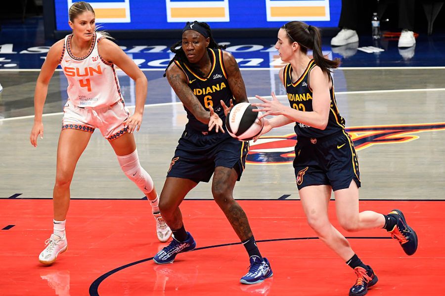 WNBA: JUN 17 Connecticut Sun at Indiana Fever