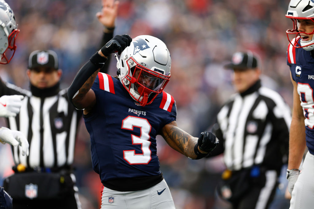 Chargers 40, Patriots 7: New England hits new low in Jerod Mayo's first season with sixth straight loss