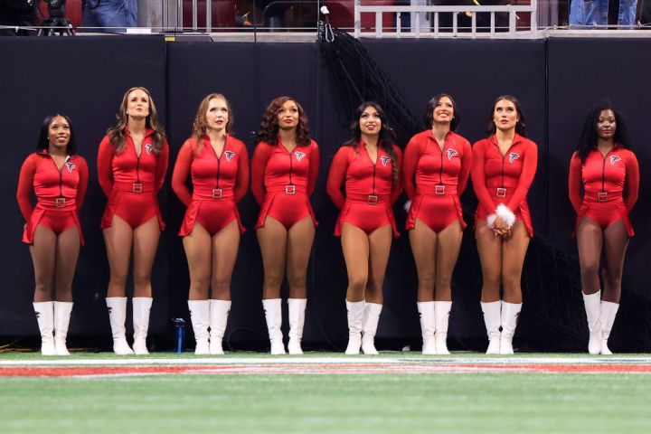 End Zone Empresses