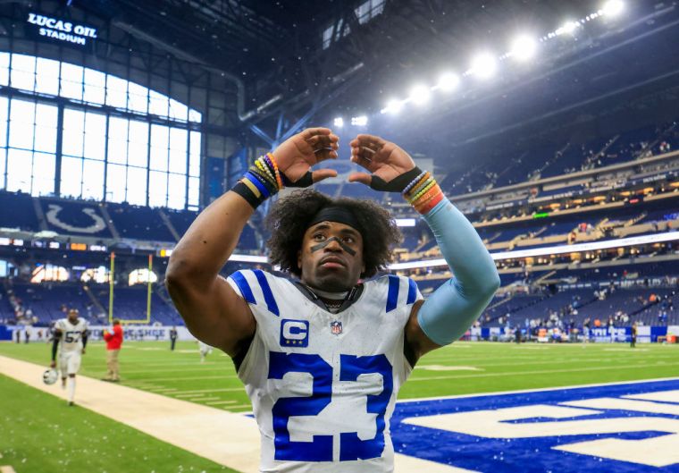 Kenny Moore II - 4-Time Captain