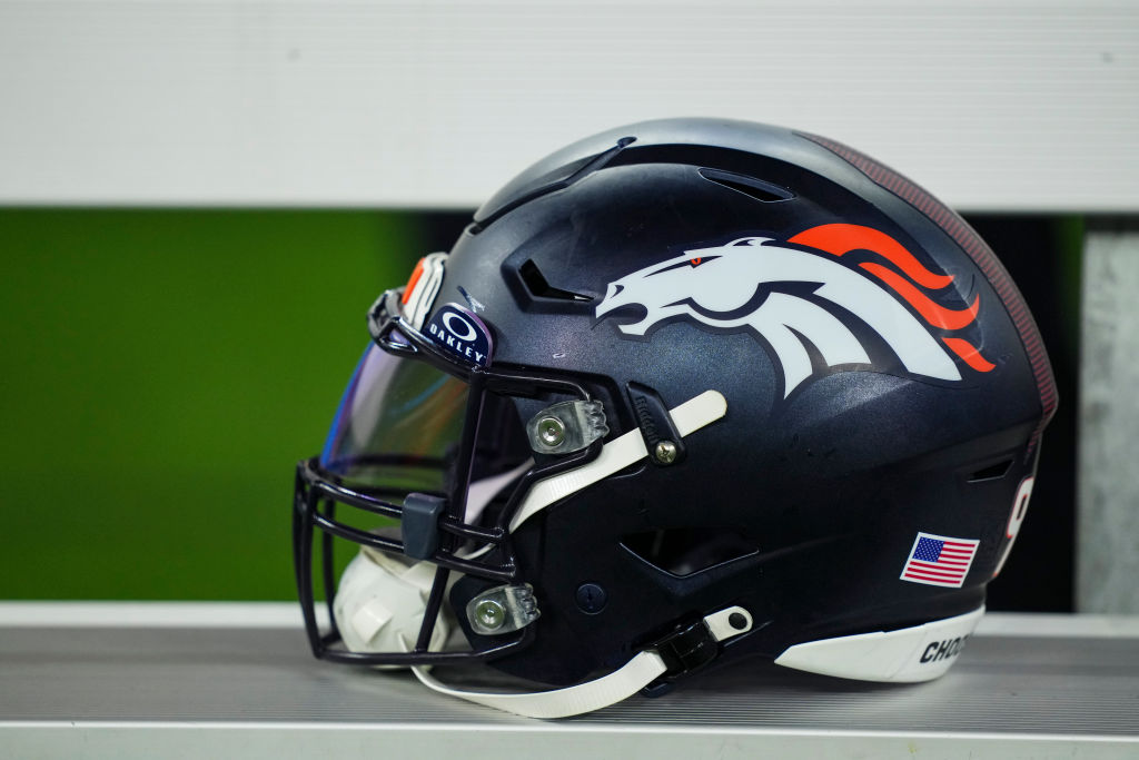 Denver Broncos v Los Angeles Chargers