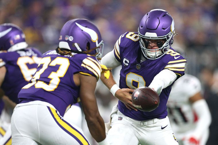 J.J. McCarthy & Aaron Jones Sr.