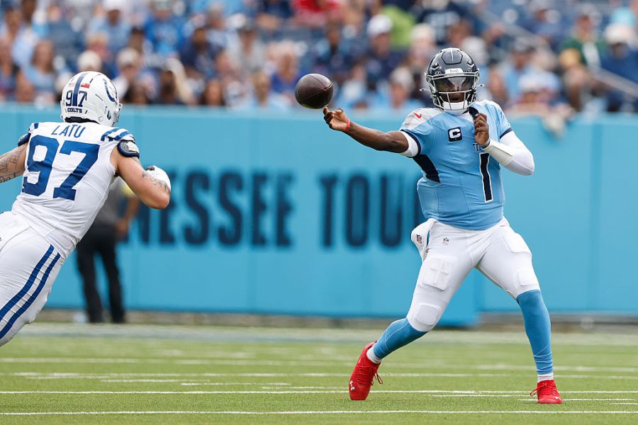 NFL: SEP 21 Colts at Titans