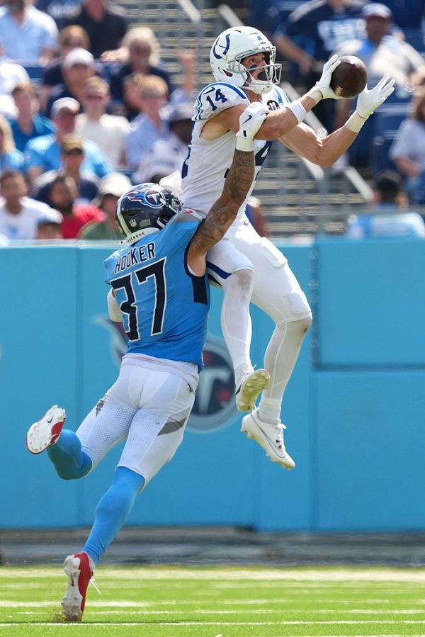 Indianapolis Colts v Tennessee Titans