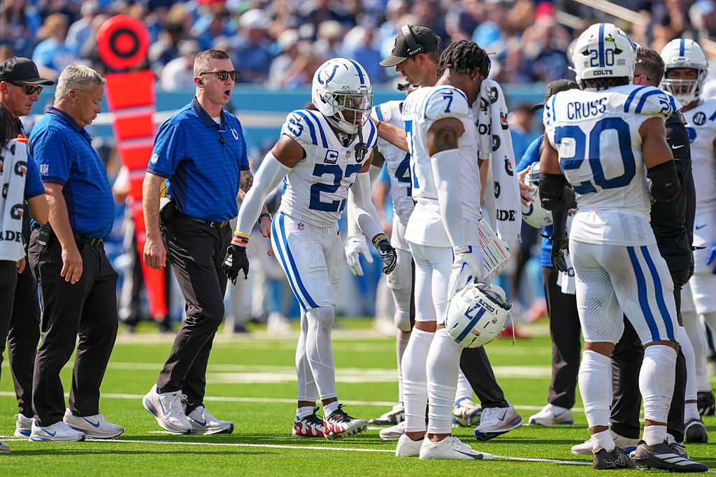 Indianapolis Colts v Tennessee Titans