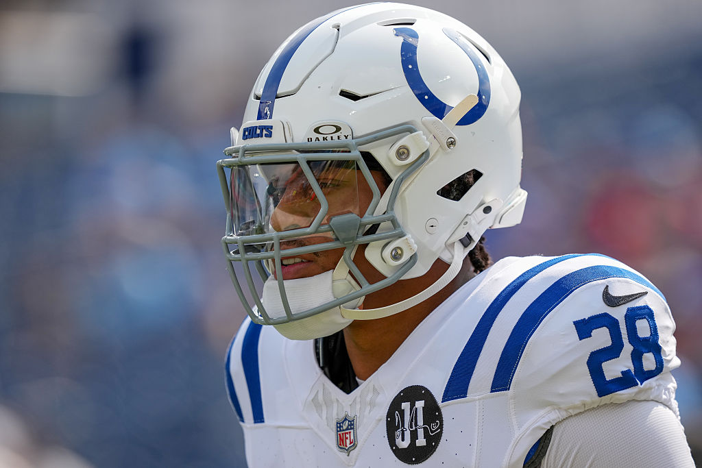 Indianapolis Colts v Tennessee Titans