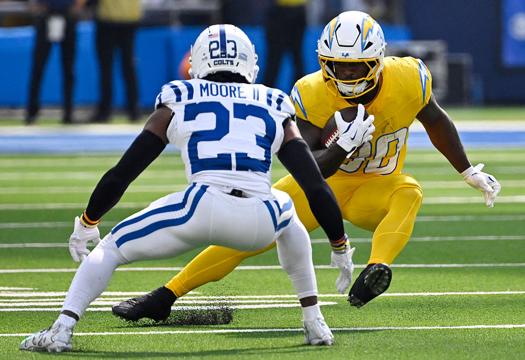 Indianapolis Colts defeated the Los Angeles Chargers 38-24 to win a NFL football game.