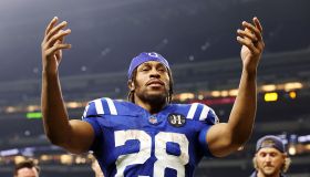 Tennessee Titans v Indianapolis Colts