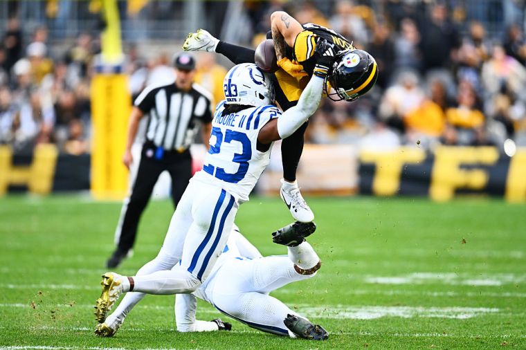 Hits: Kenny Moore II/Jaylon Jones