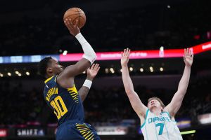 Charlotte Hornets v Indiana Pacers