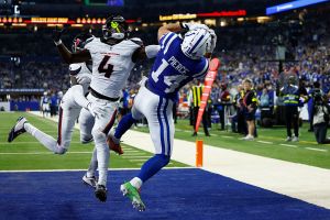 NFL: NOV 30 Texans at Colts