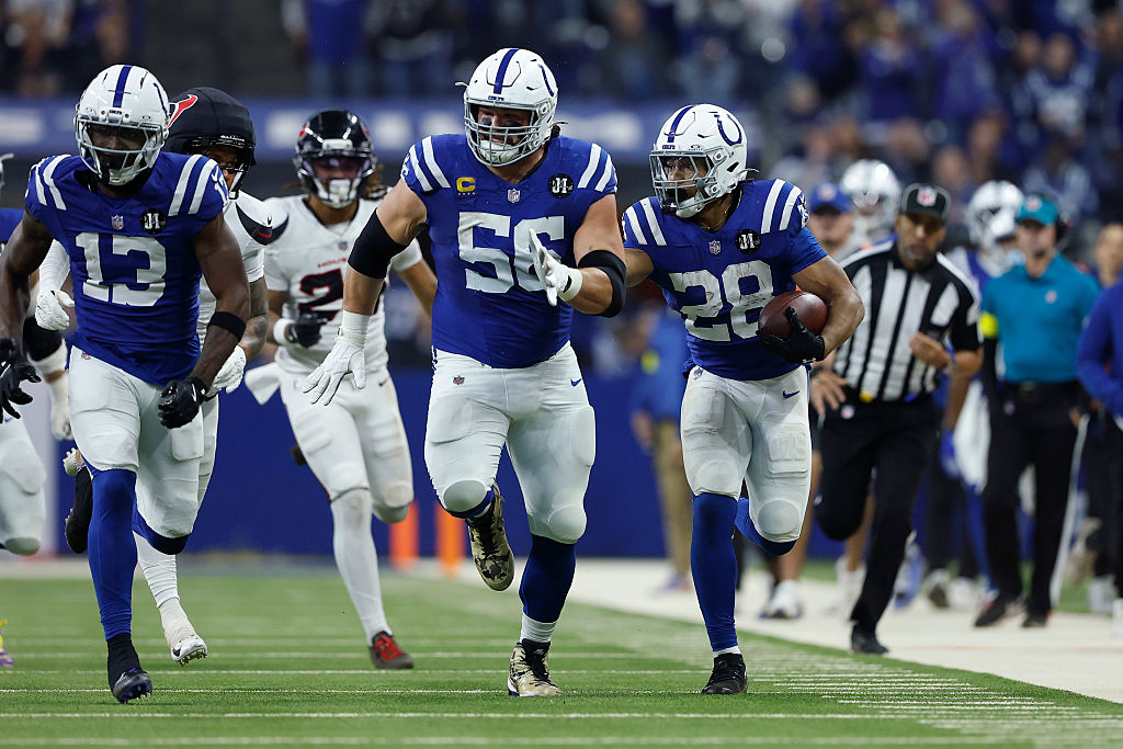 NFL: NOV 30 Texans at Colts