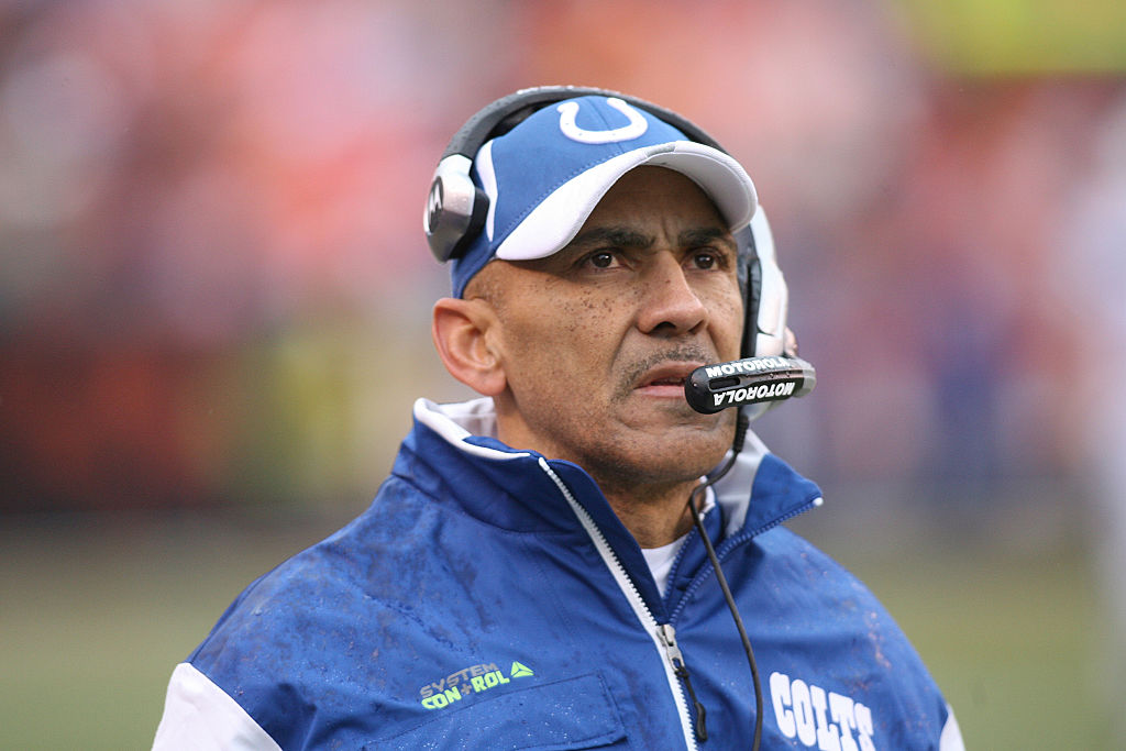 Football - NFL - Colts vs. Browns