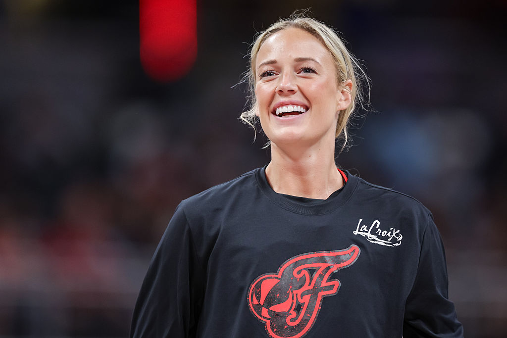 Chicago Sky v Indiana Fever