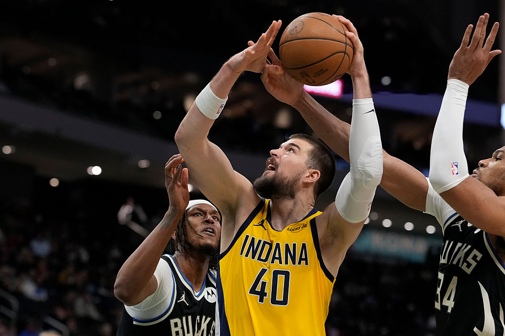 Indiana Pacers v Milwaukee Bucks