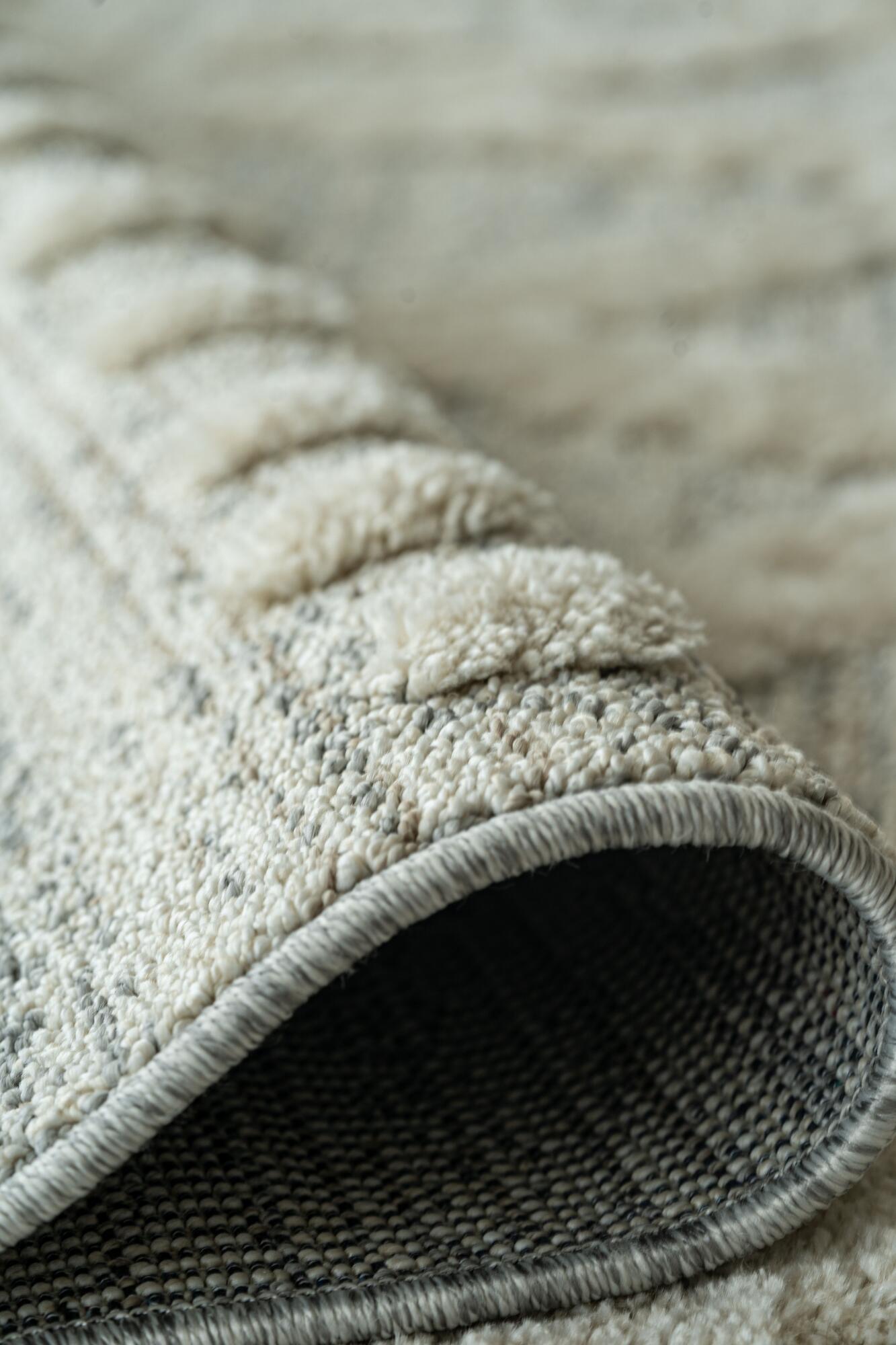 Plush rugs: Still interior design favorites of athletes and homeowners